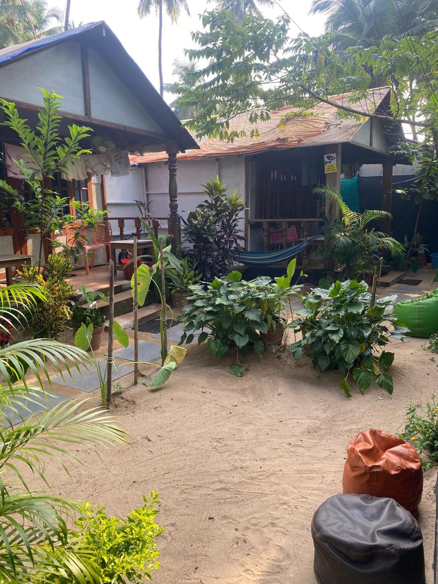 Tropical Bay Hostel Palolem Exterior foto
