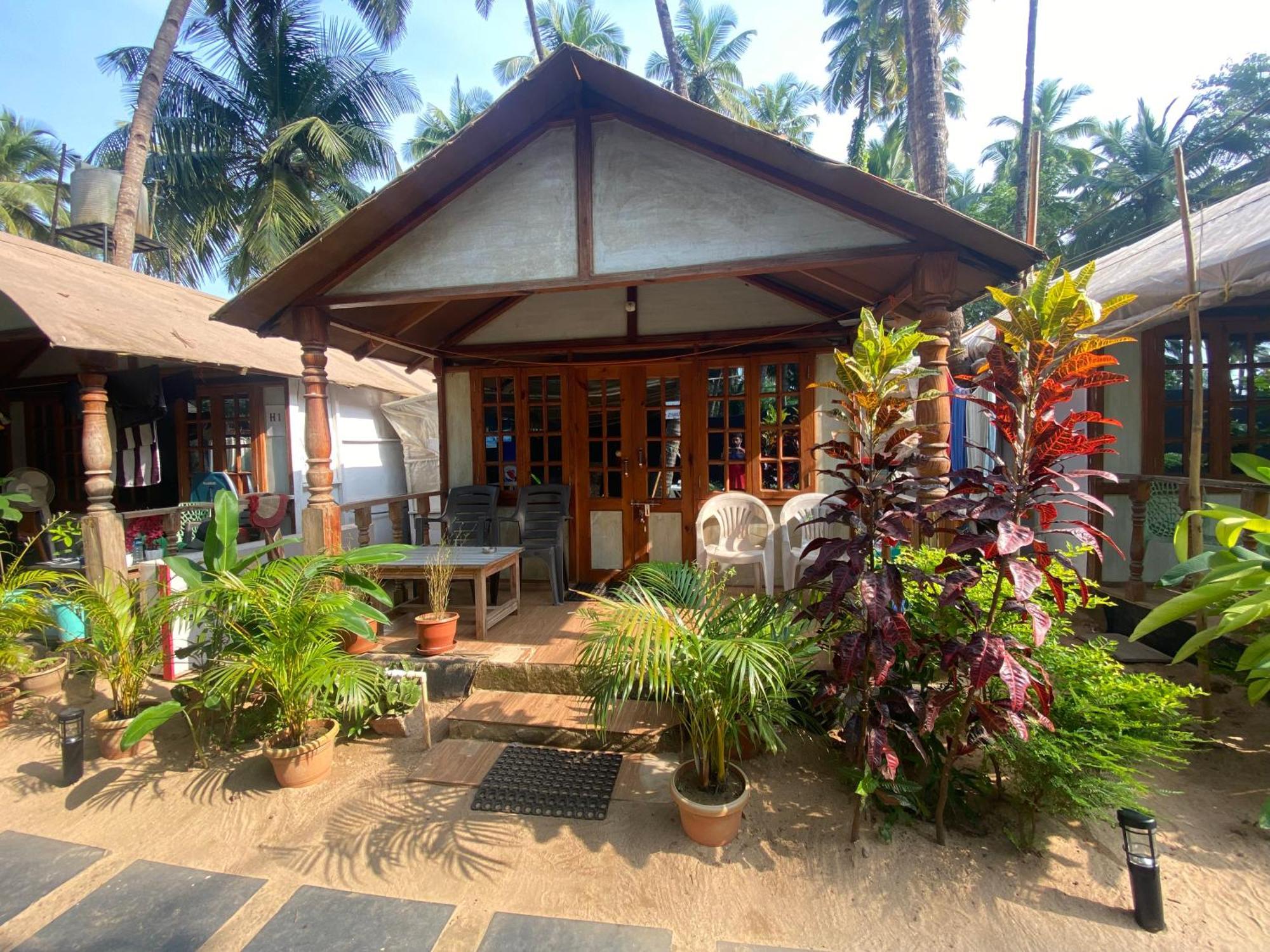 Tropical Bay Hostel Palolem Exterior foto